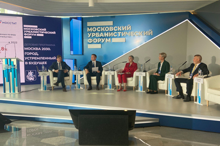 Президент НОСТРОЙ Антон Глушков провел круглый стол по кадрам на Московском урбанистическом форуме